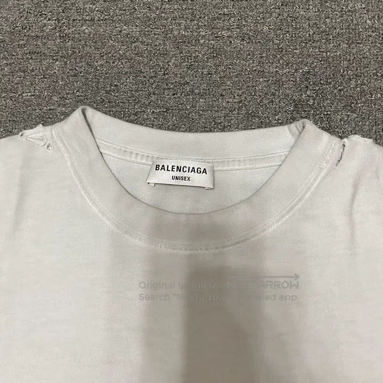 Balenciaga Balenciaga Spray Paint Distressed Short Sleeve Size US S / EU 44-46 / 1 - 5 Thumbnail