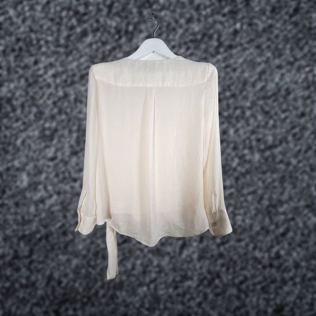 Vintage Chico'S Blouse Womens 1 Cream Wrap Style Long Sleeve Size Lightweight Size XS / US 0-2 / IT 36-38 - 1 Thumbnail