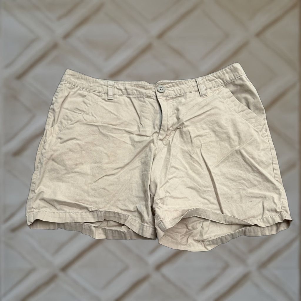 Vintage Columbia Bermuda Shorts Womens 10 Brown Cotton Mid Rise Casual Outdoor 5.5 Inseam Size 32" / US 10 / IT 46 - 1 Thumbnail