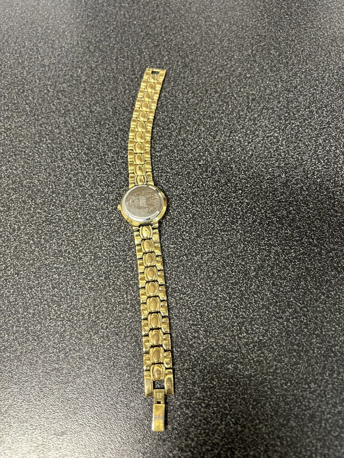 Givenchy Vintage givenchy watch Size ONE SIZE - 2 Thumbnail