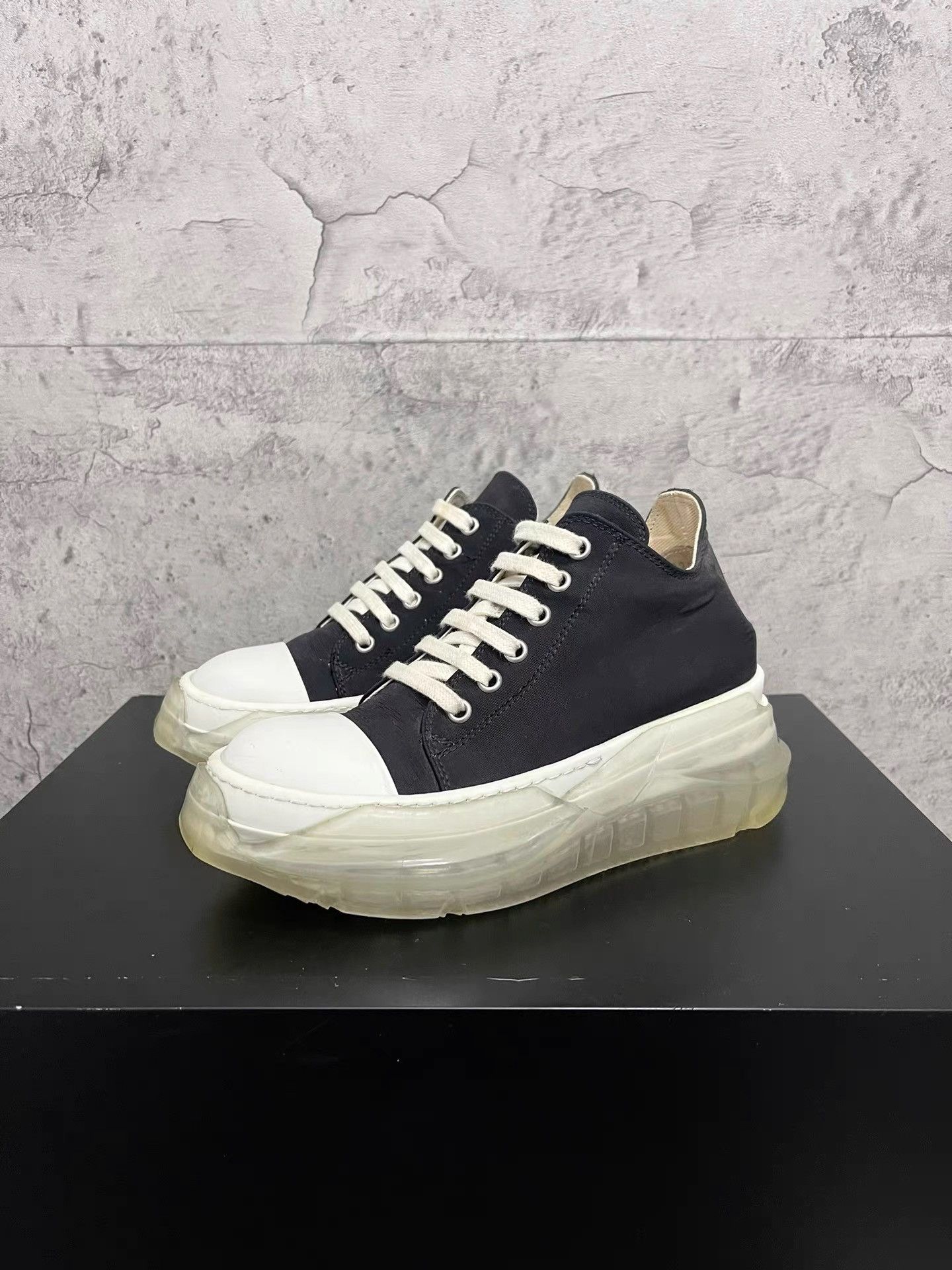 Rick Owens Rick Owens Thick Sole Sneakers K34 Size US 6 / IT 36 - 1 Thumbnail