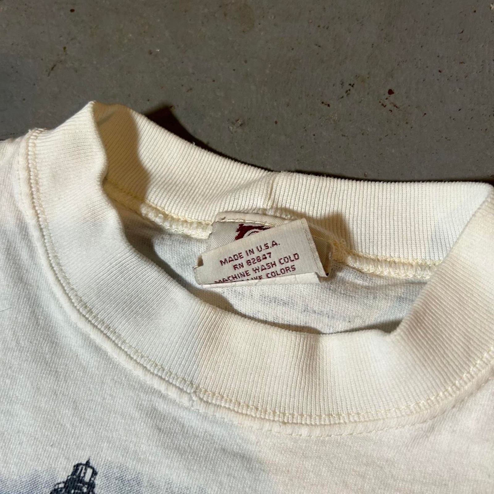 Hanes 80s vintage lighthouse print white Size US M / EU 48-50 / 2 - 3 Thumbnail