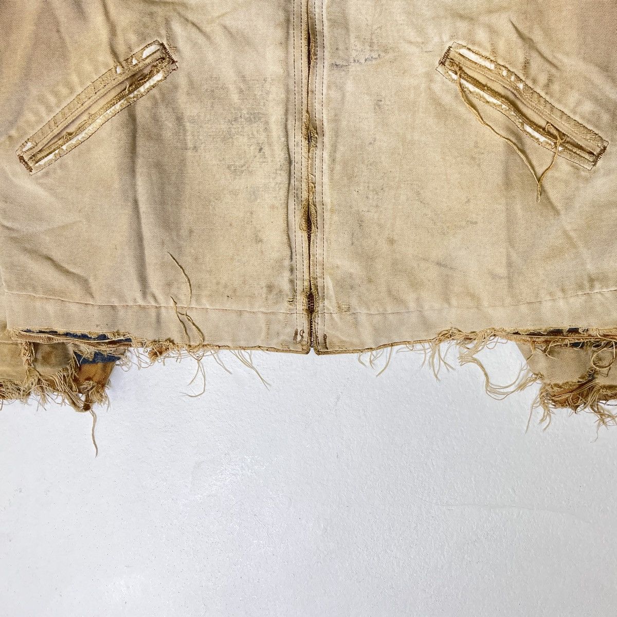 Carhartt 1995 THRASHED CARHARTT DETROIT Size US L / EU 52-54 / 3 - 6 Thumbnail