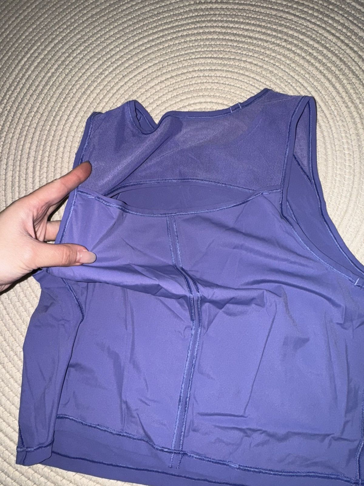 Lululemon Lululemon cut out back crop tank top size 6 Size S / US 4 / IT 40 - 3 Thumbnail