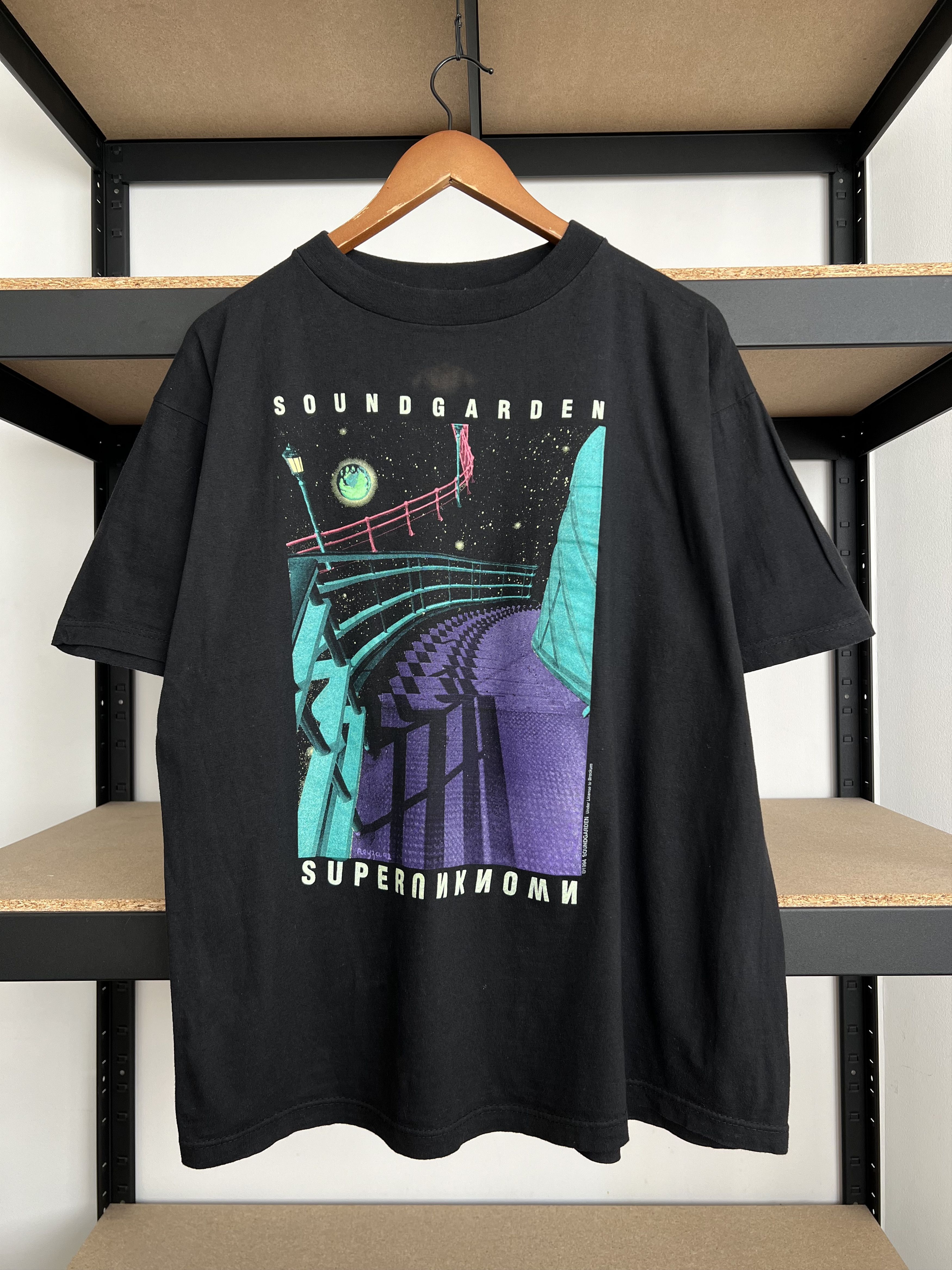 Band Tees Vintage 1994 Soundgarden Superunknown Tour Black T-shirt Size US XL / EU 56 / 4 - 1 Thumbnail