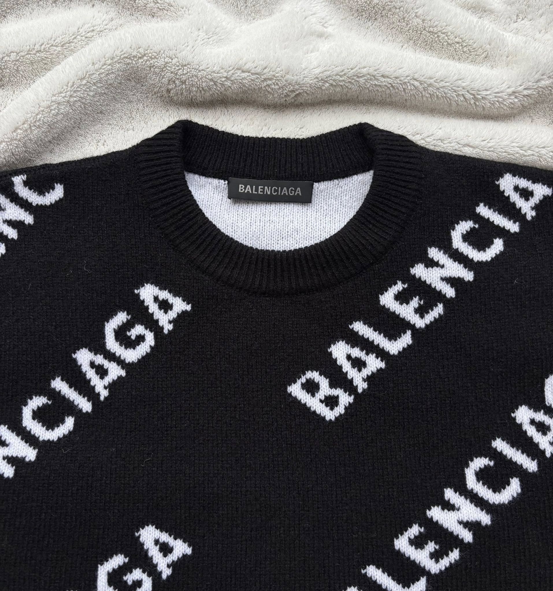 Balenciaga Balenciaga Black & White Wool All Over Sweater Size US XL / EU 56 / 4 - 2 Thumbnail