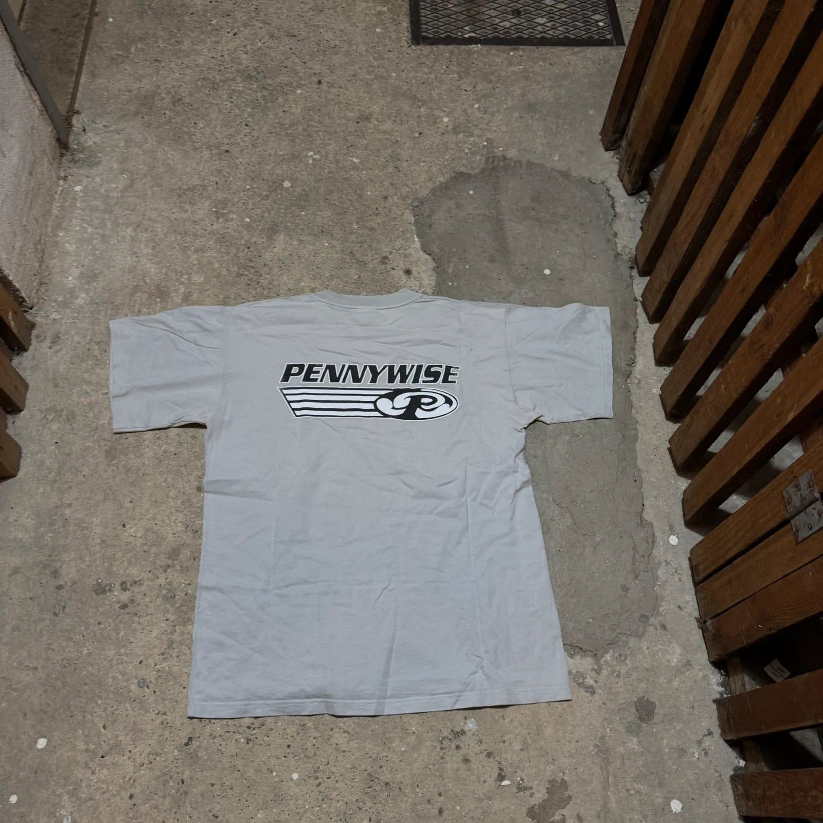 Band Tees Vintage pennywise t-shirt Size US L / EU 52-54 / 3 - 3 Thumbnail