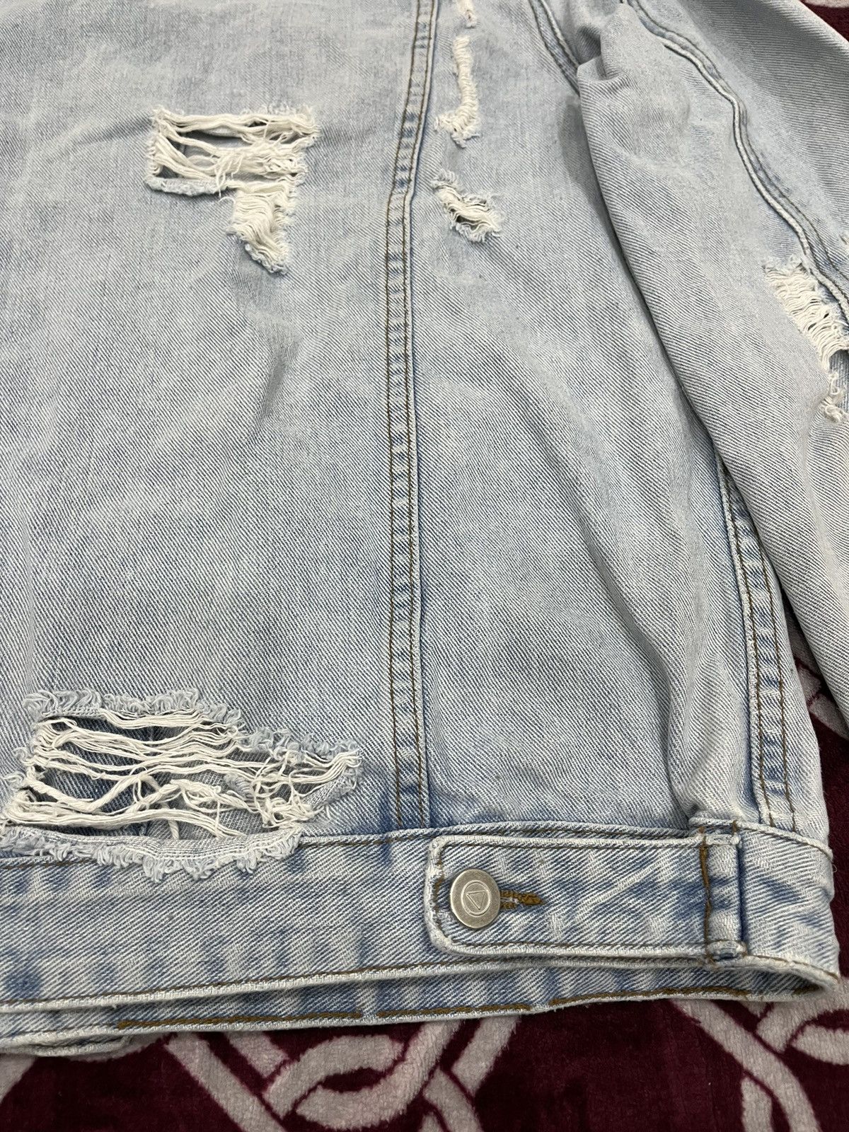 Asos Asos Ripped Trucker Denim Jacket Size US L / EU 52-54 / 3 - 16 Thumbnail