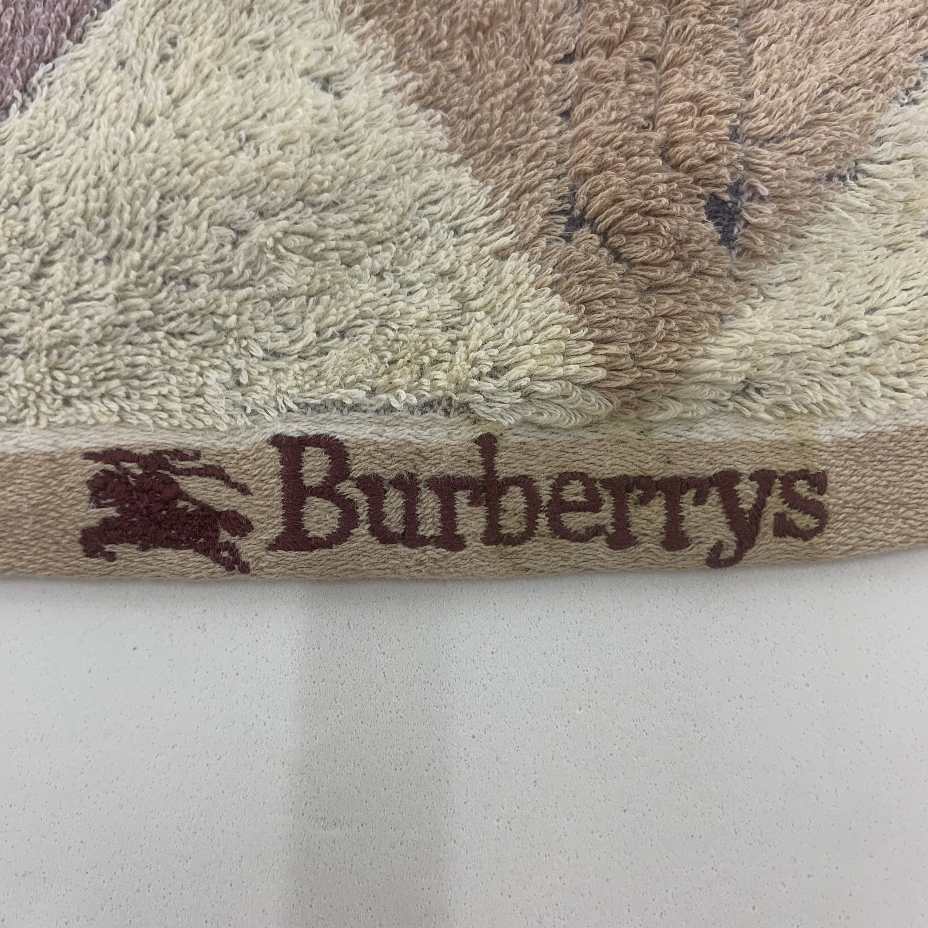 Burberry Burberry Handkerchief Towel TB3462 Size ONE SIZE - 2 Thumbnail