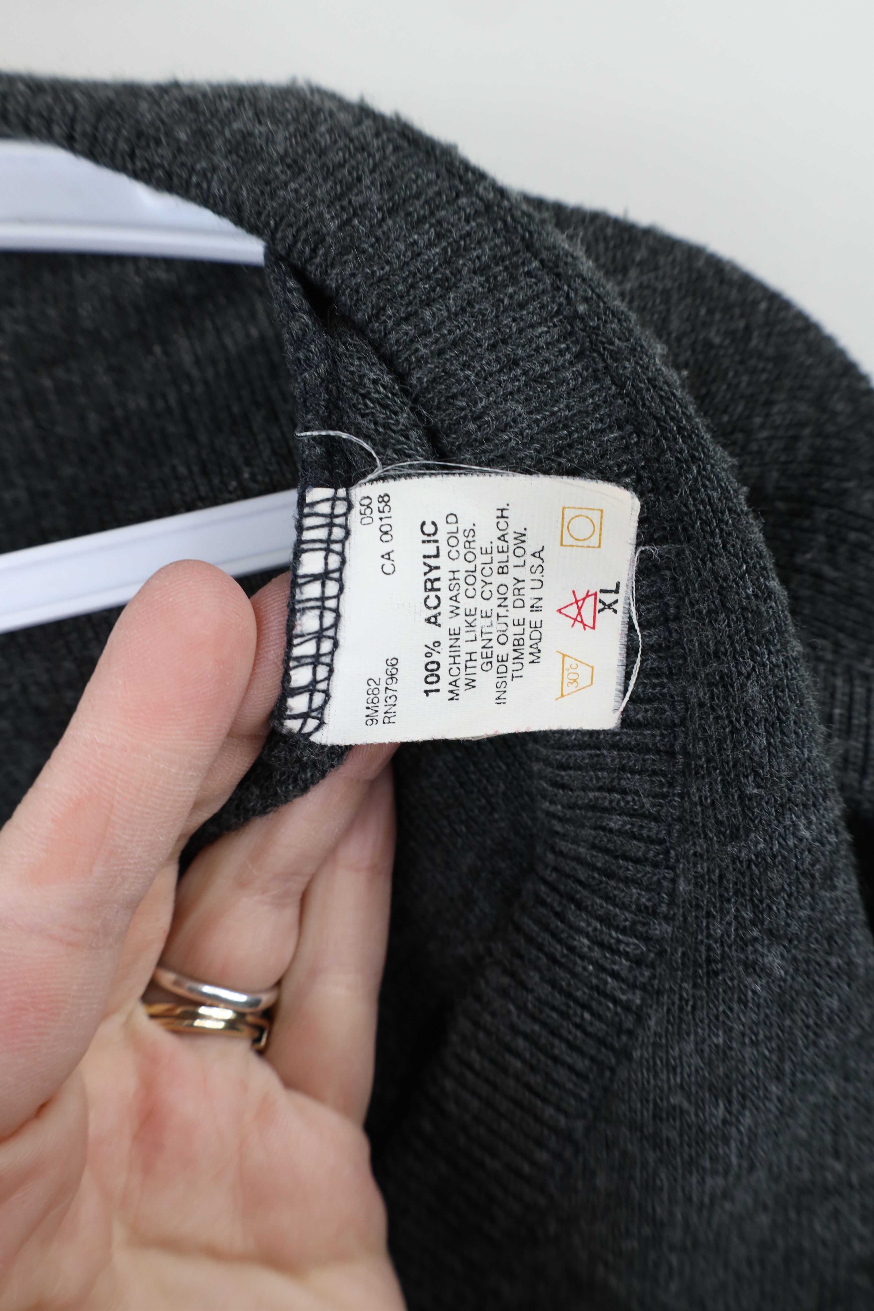 Vintage Vintage 90s Streetwear V-Neck Sweater Vest Dark Gray USA Size US XL / EU 56 / 4 - 6 Thumbnail