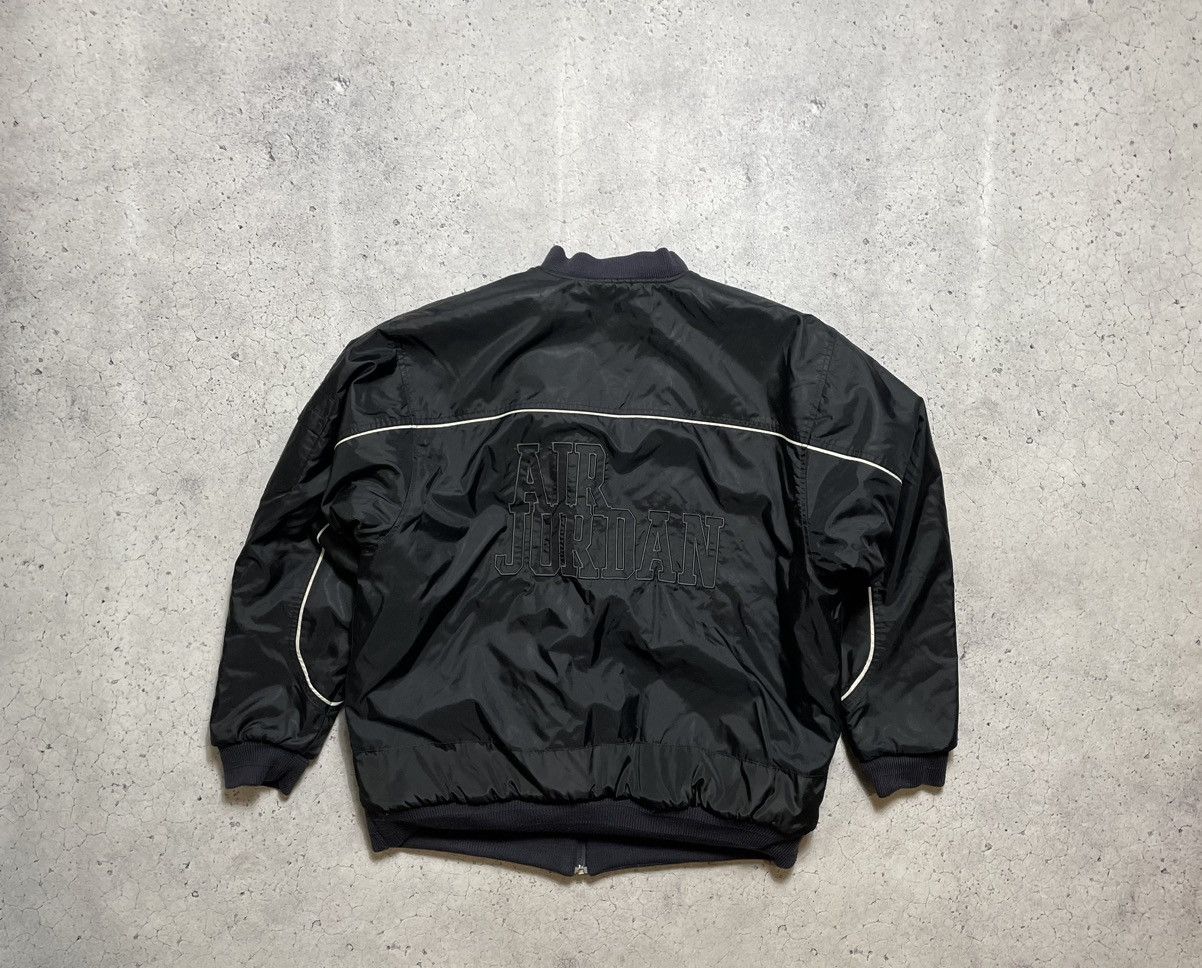 Jordan Brand Vintage Nylon Reversible Bomber Jacket Air Jordan 23 Y2K Size US XL / EU 56 / 4 - 2 Thumbnail