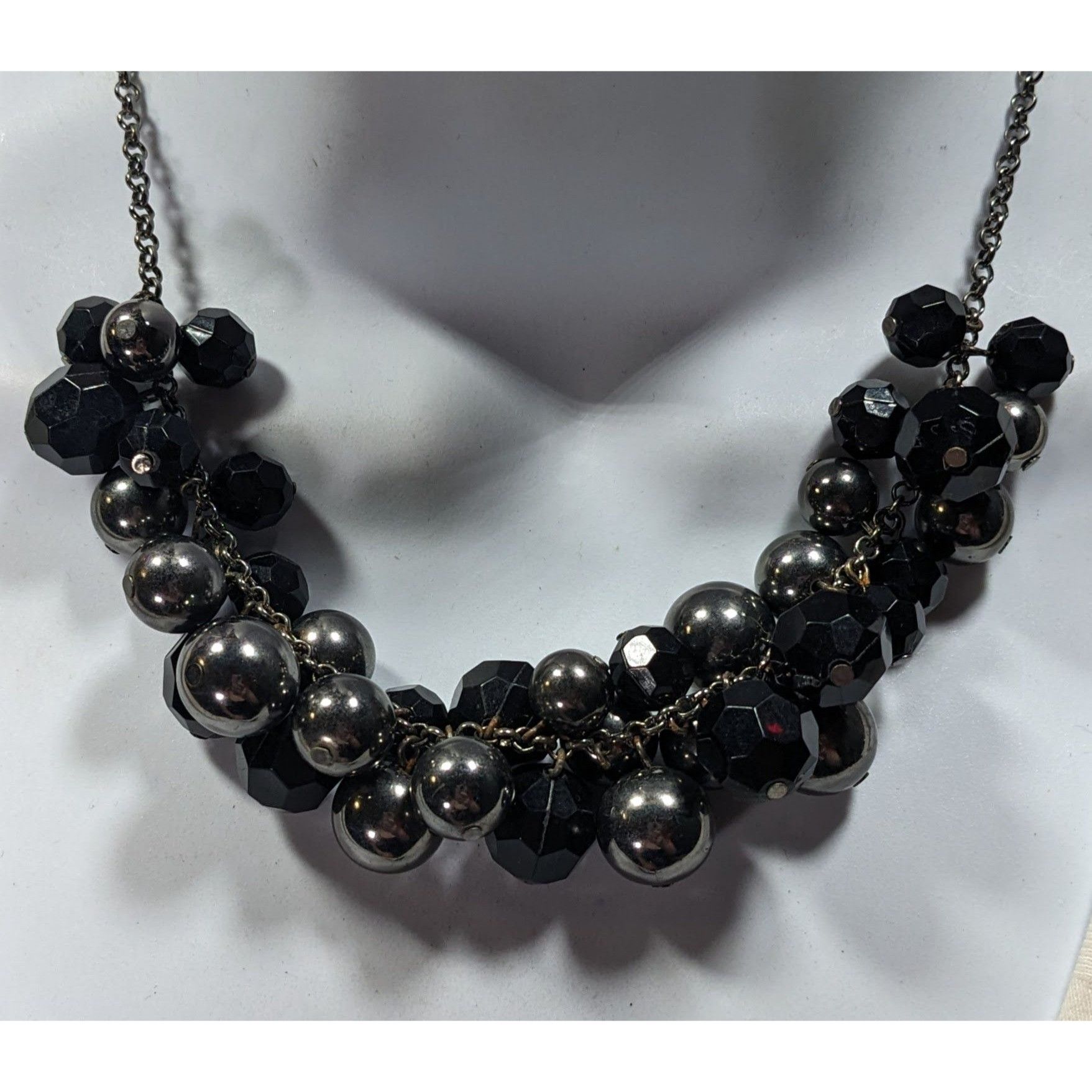 Other Glam Goth Black And Silver Tone Beaded Cluster Necklace Size ONE SIZE - 2 Thumbnail