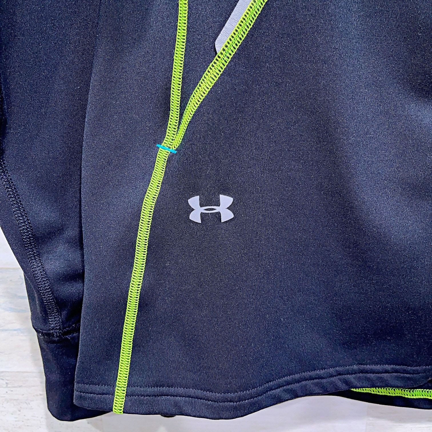Under Armour Under Armour Run Fitted Running Jacket Black Blue Womens M Size M / US 6-8 / IT 42-44 - 3 Thumbnail