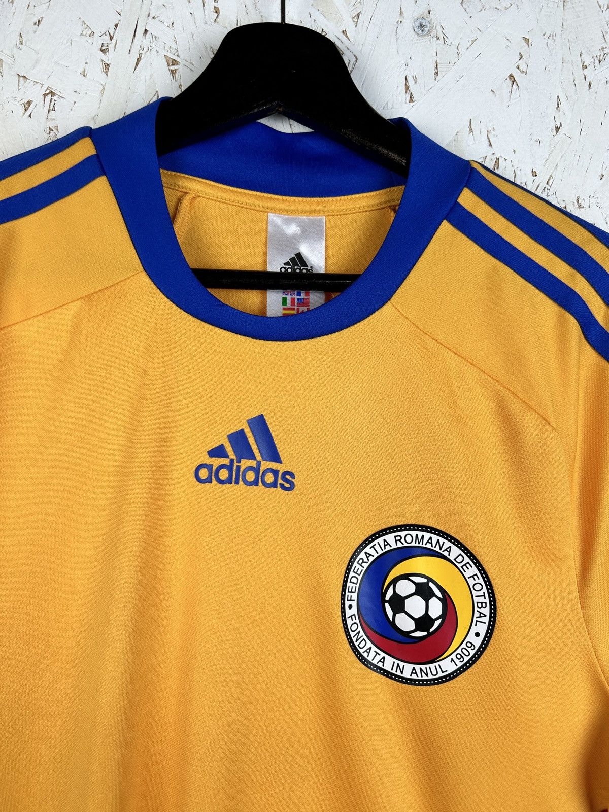 Adidas Vintage Adidas Romania Team 2008 Home Kit Soccer Jersey M Size US M / EU 48-50 / 2 - 2 Thumbnail