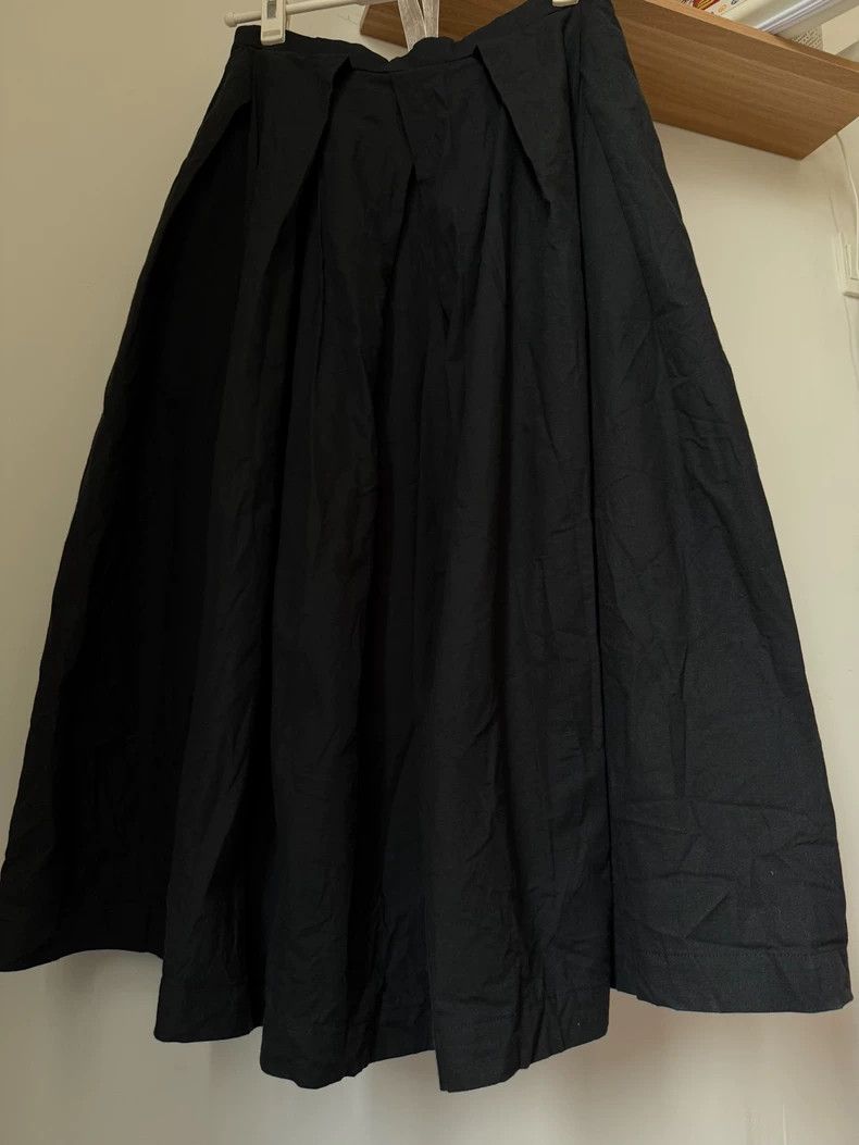 Comme des Garcons Comme des Garcons size S Black pleated floral skirt Size 23" - 1 Thumbnail