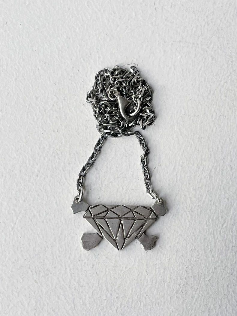Undercover Undercover Diamond Crossbones Necklace in Silver- DMC Size ONE SIZE - 1 Thumbnail