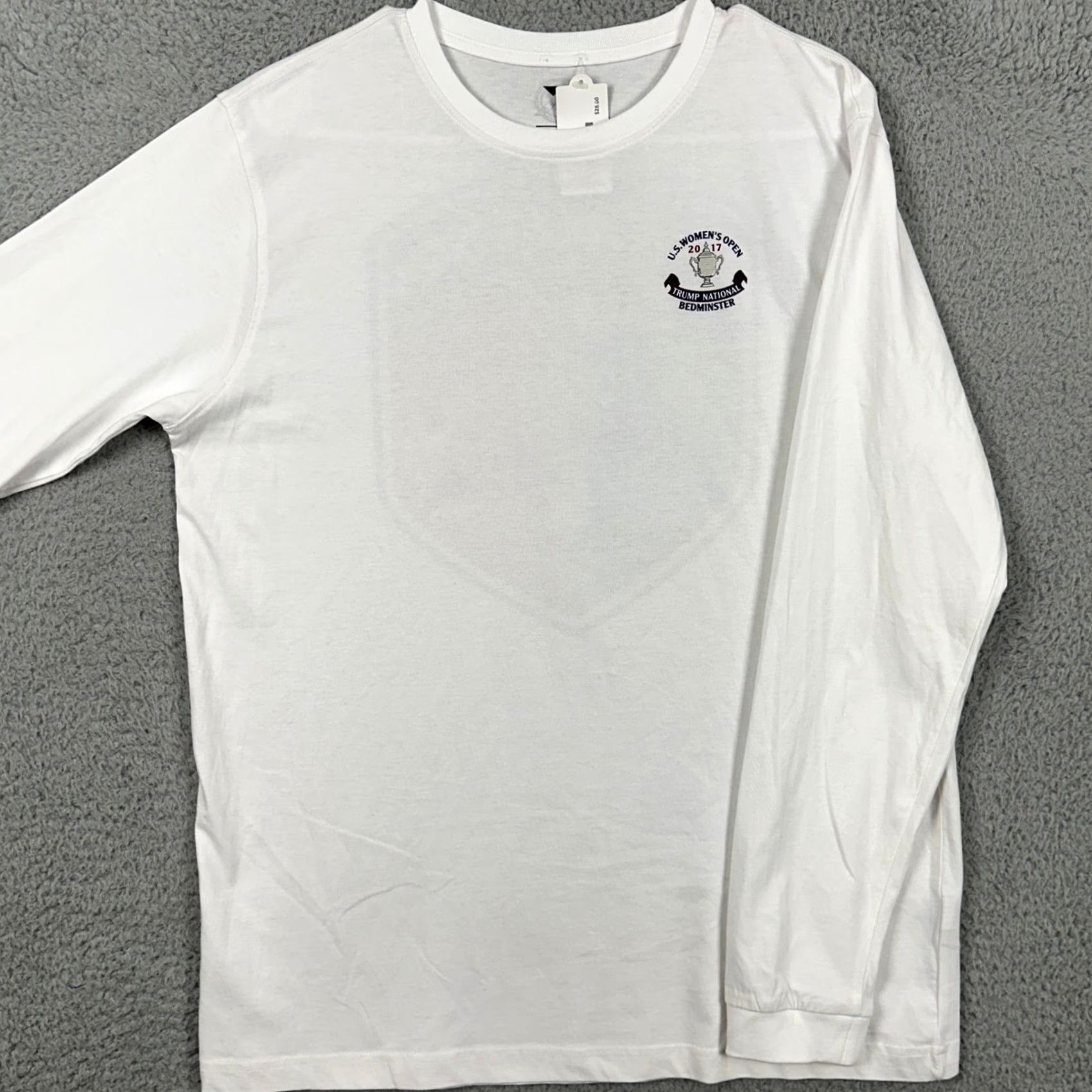 Vintage Ahead Sweatshirt Womens Medium White Logo Pullover Crew Neck Short Description: Trump National Bedminster? Size M / US 6-8 / IT 42-44 - 2 Thumbnail