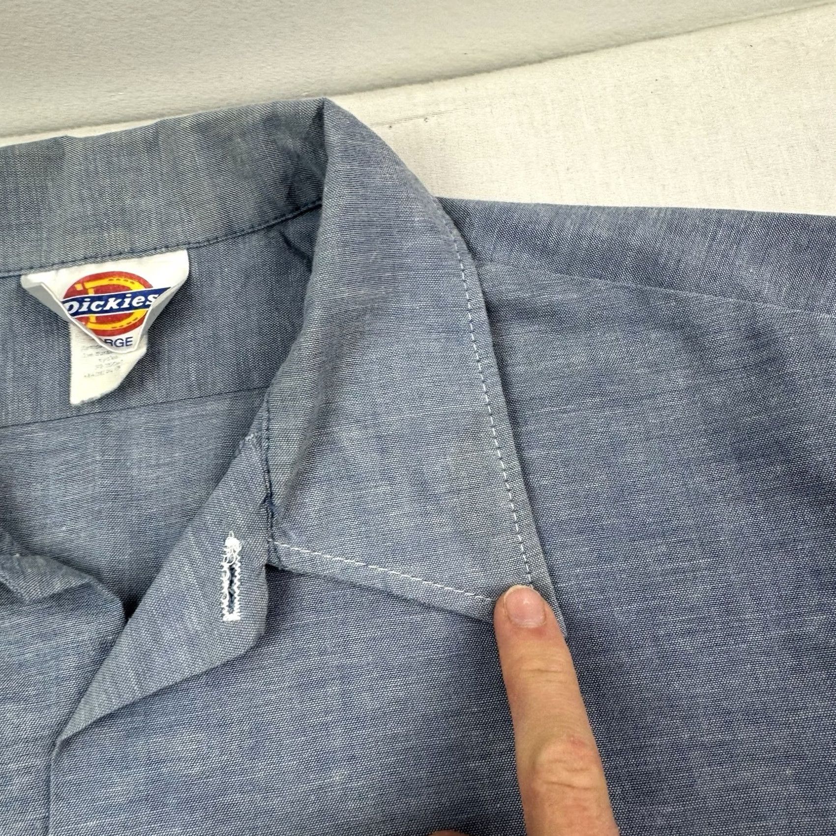Dickies VINTAGE Dickies Workwear Button Up Shirt Adult Large Blue Cotton, Polyester, Solid, 90s Grunge, Workwear, Dickies, 90s, Mens, Button-Up, Short Sleeve Size US L / EU 52-54 / 3 - 5 Thumbnail