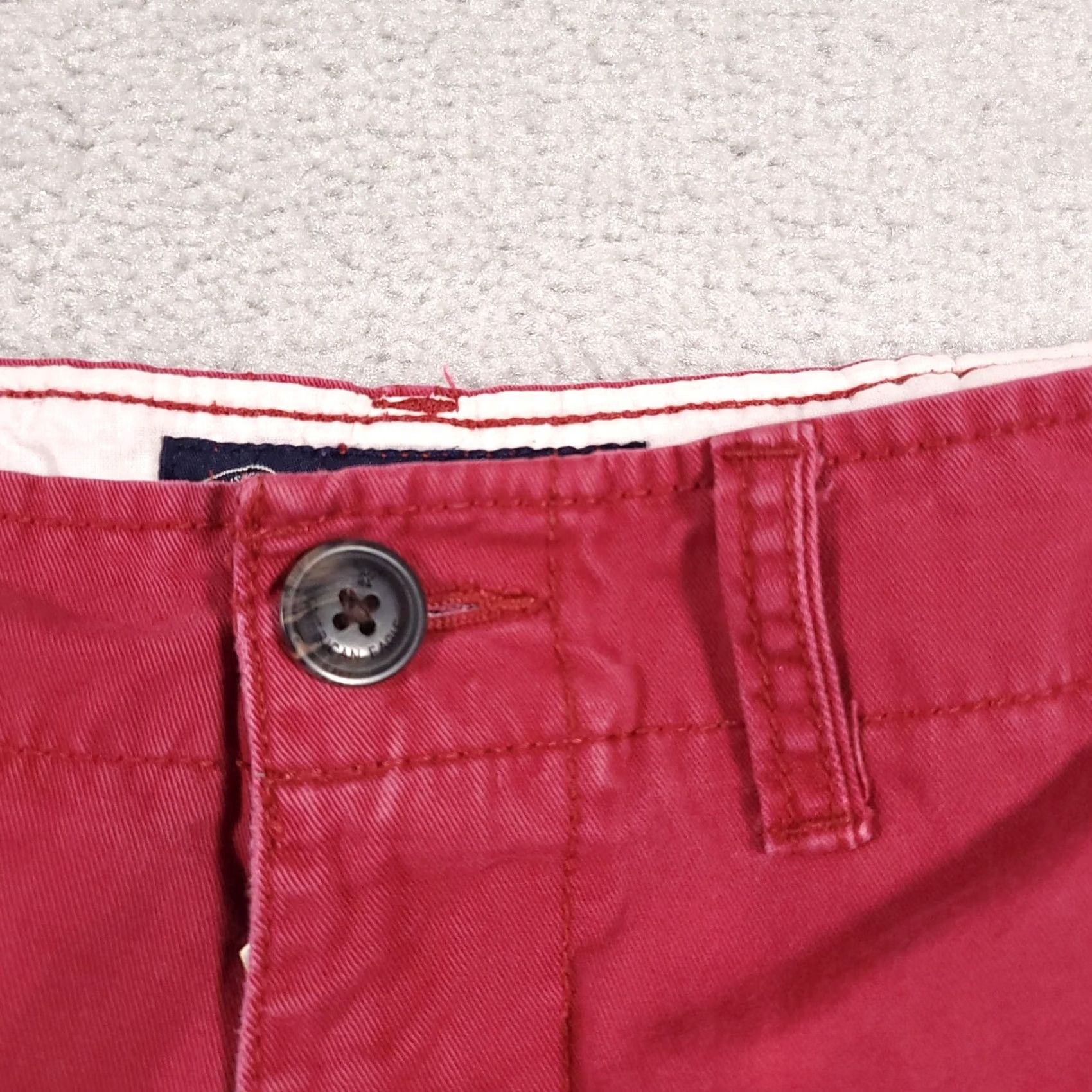 American Eagle Outfitters American Eagle Shorts Mens 31 Longboard Chino Casual Skater Flat Front Red Faded Size US 31 - 7 Thumbnail