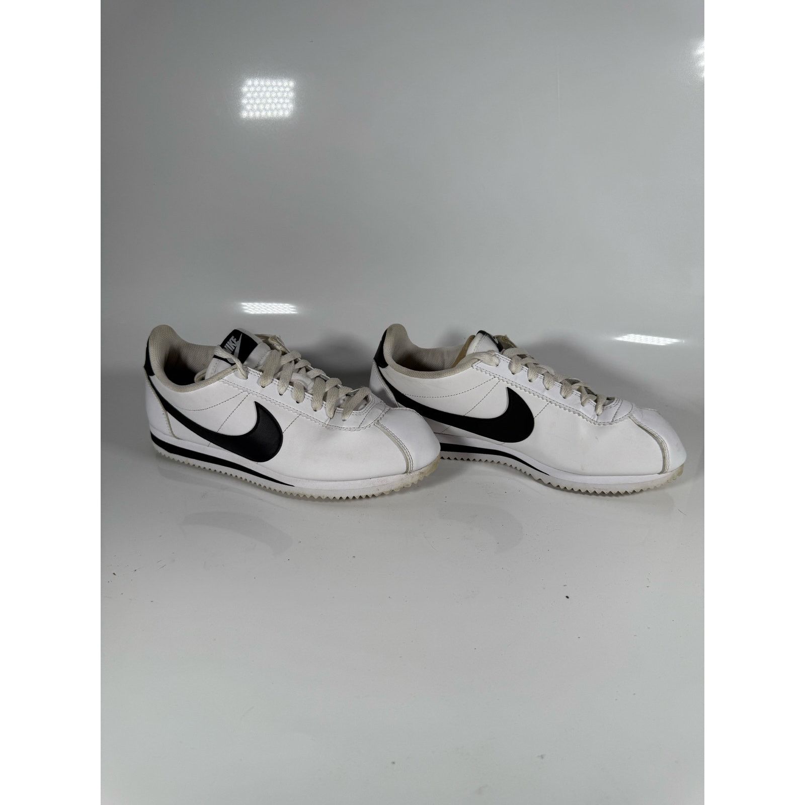 Nike Nike Cortez Leather White Black Classic Women’s Size 11 Size US 11 / IT 41 - 4 Thumbnail