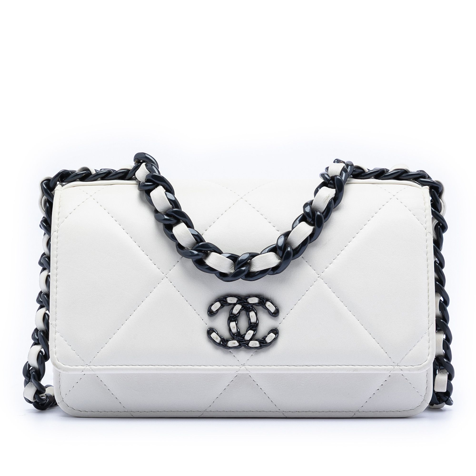 Chanel Chanel Quilted Lambskin 19 Wallet on Chain Size ONE SIZE - 1 Thumbnail