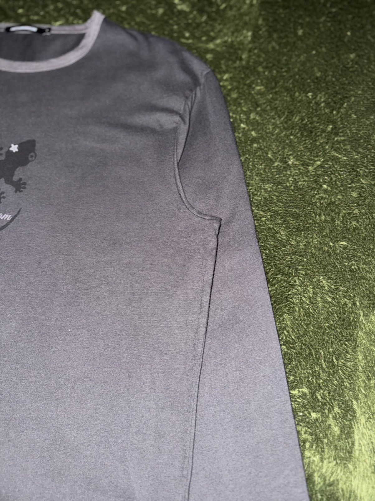 Japanese Brand [4] Hatchingroom Lizard Ringer Long Sleeve Charcoal Size US L / EU 52-54 / 3 - 4 Thumbnail