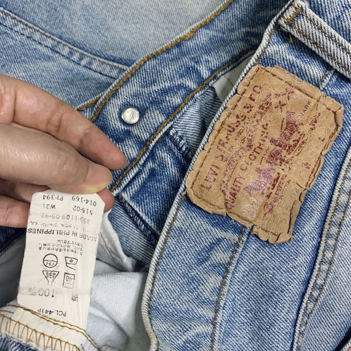 Levi's Vintage 90s Levis 515 Stained Light Wash Baggy Jeans 31x29 Size US 31 - 7 Thumbnail