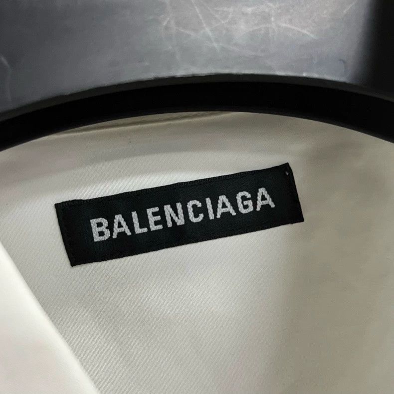 Balenciaga Balenciaga size 37 Short sleeve shirt with white embroider Size US XS / EU 42 / 0 - 2 Thumbnail