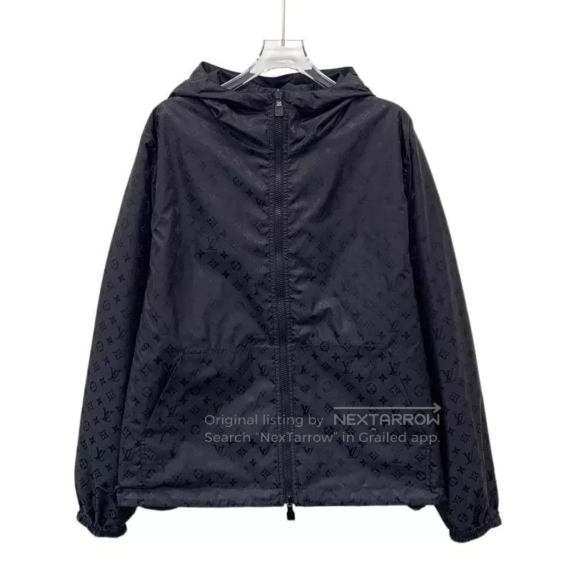 Louis Vuitton Louis Vuitton 25 black logo full print hooded zip long sle Size US M / EU 48-50 / 2 - 1 Thumbnail
