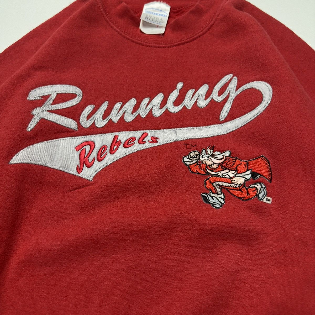 Vintage Vtg Sweatshirt Running Rebels Teams Size US L / EU 52-54 / 3 - 4 Thumbnail