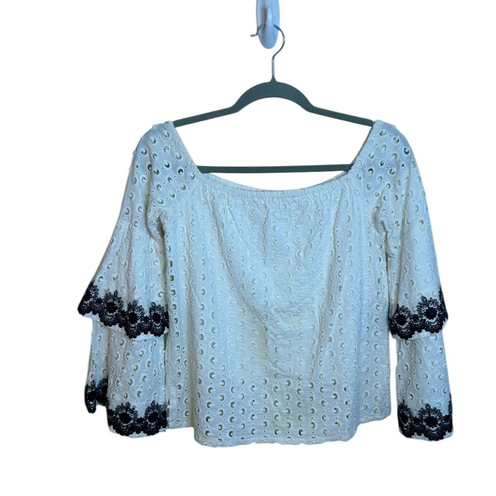 Bailey 44 Bailey44 White Eyelet Off Shoulder Phlox Bell Sleeve Blouse Size S / US 4 / IT 40 - 1 Thumbnail