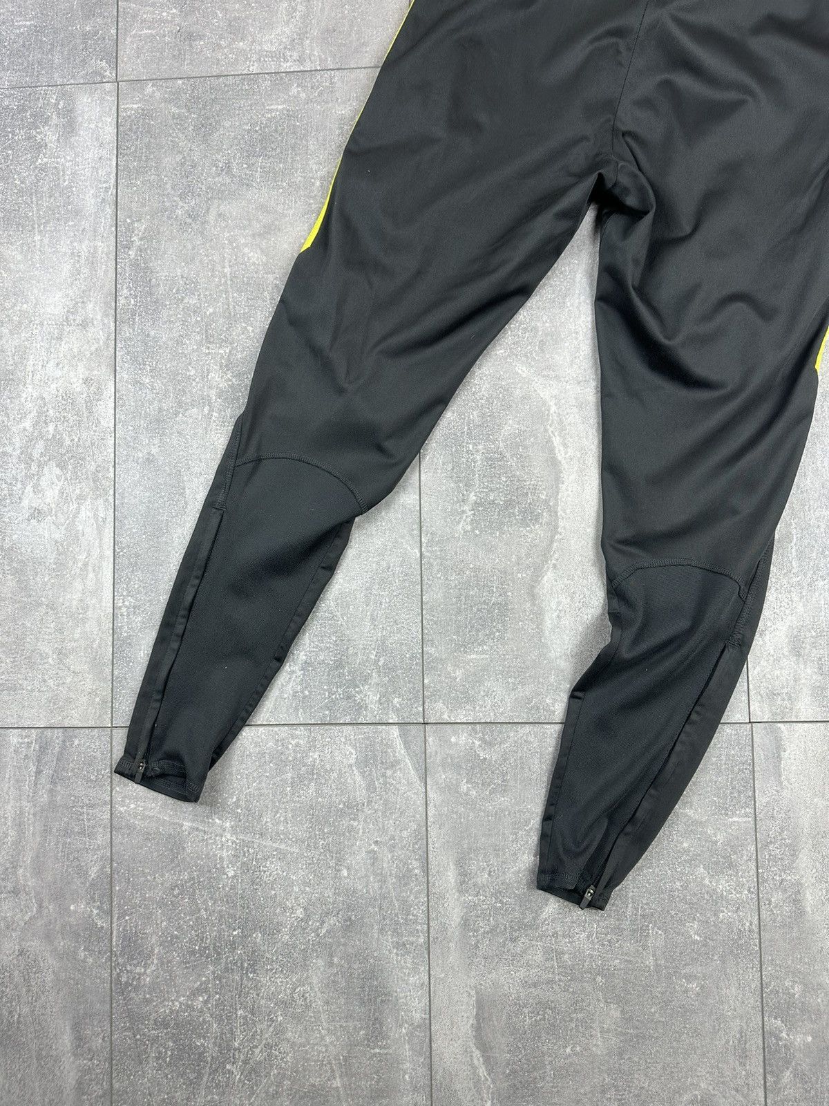 Nike Nike Manchester City Tracksuit Bottom Mens Pants Size US 32 / EU 48 - 13 Thumbnail