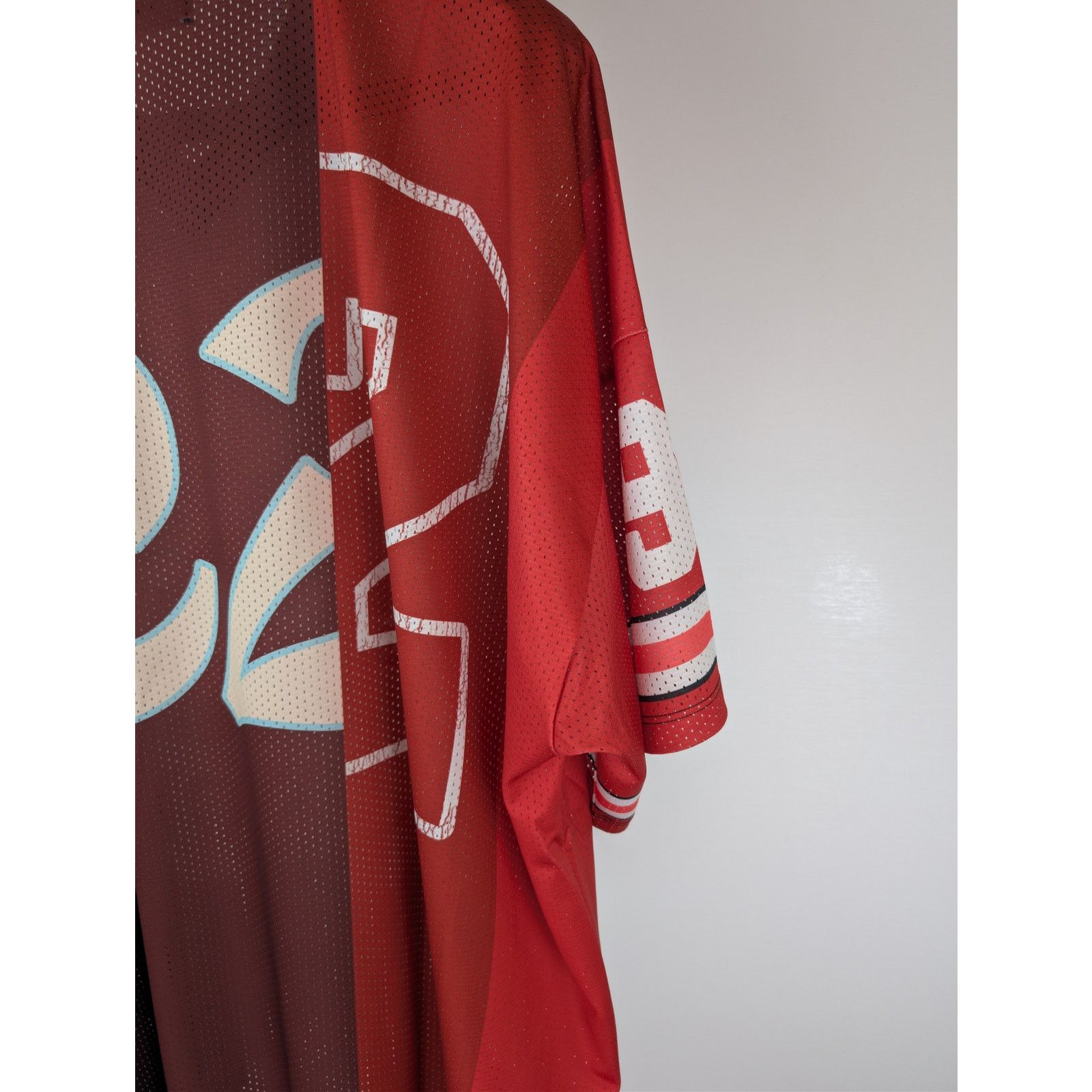 Amiri o1rshd1 Spliced Oversized Mesh T-Shirt in Red Size US XL / EU 56 / 4 - 13 Thumbnail