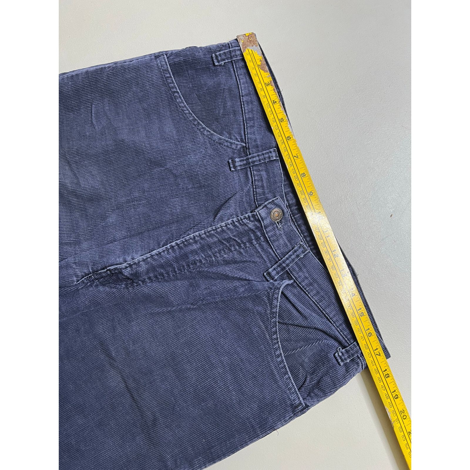 Levi's VTG 1980s Levi’s 646 Flared Corduroy Trousers Navy 36W x 31L Size US 36 / EU 52 - 7 Thumbnail