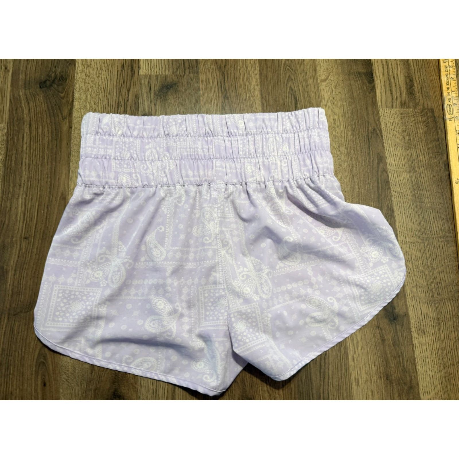 Vintage **Vanilla Star White Women's Large Purple Athletic Shorts High Rise** User: **Vanilla Star White Women's Size Large Purple Athletic Shorts High Rise** Size 36" / US 14 / IT 50 - 2 Thumbnail