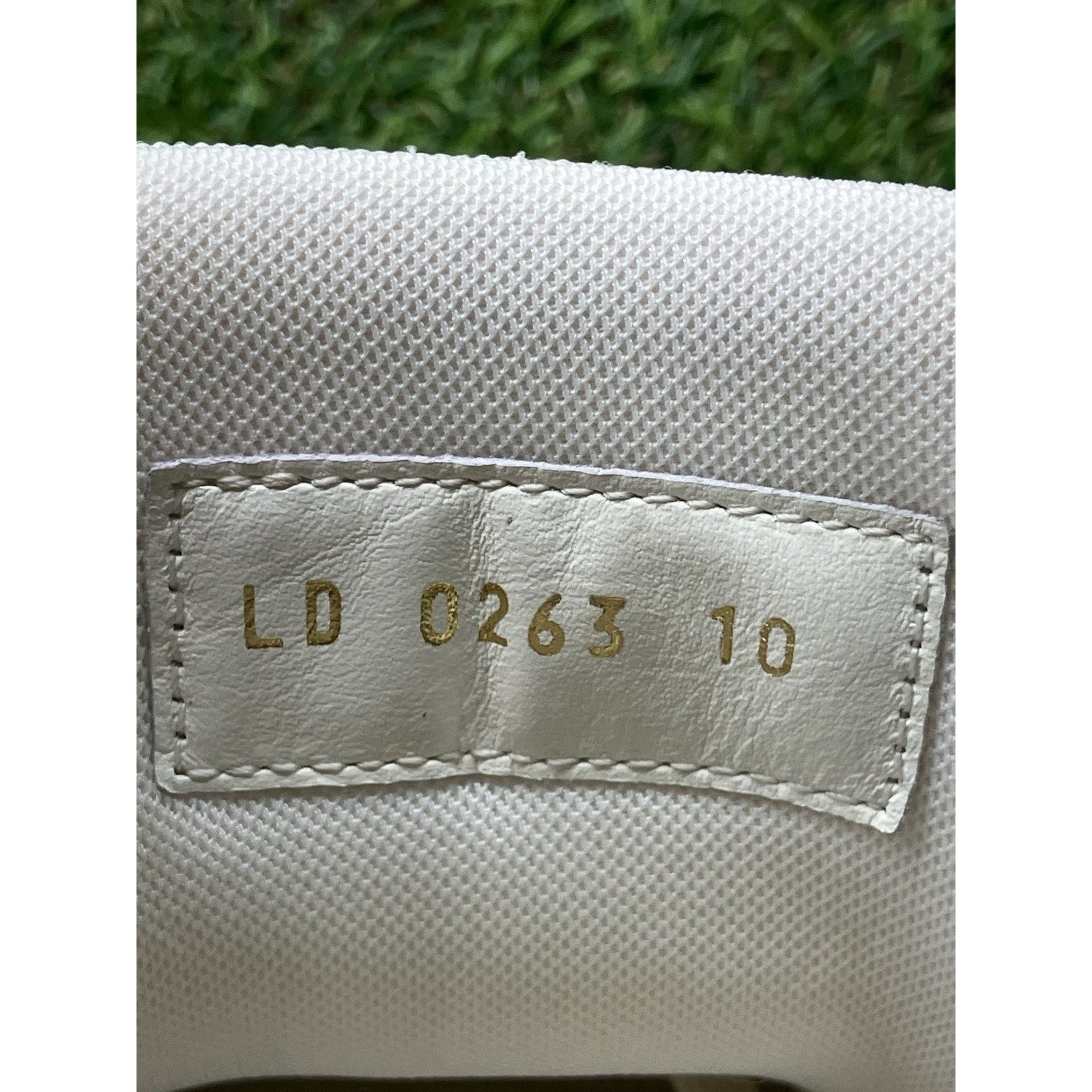 Louis Vuitton Louis Vuitton Trainer ' Blue Beige ' | EXCELLENT Size US 11 / EU 44 - 16 Thumbnail