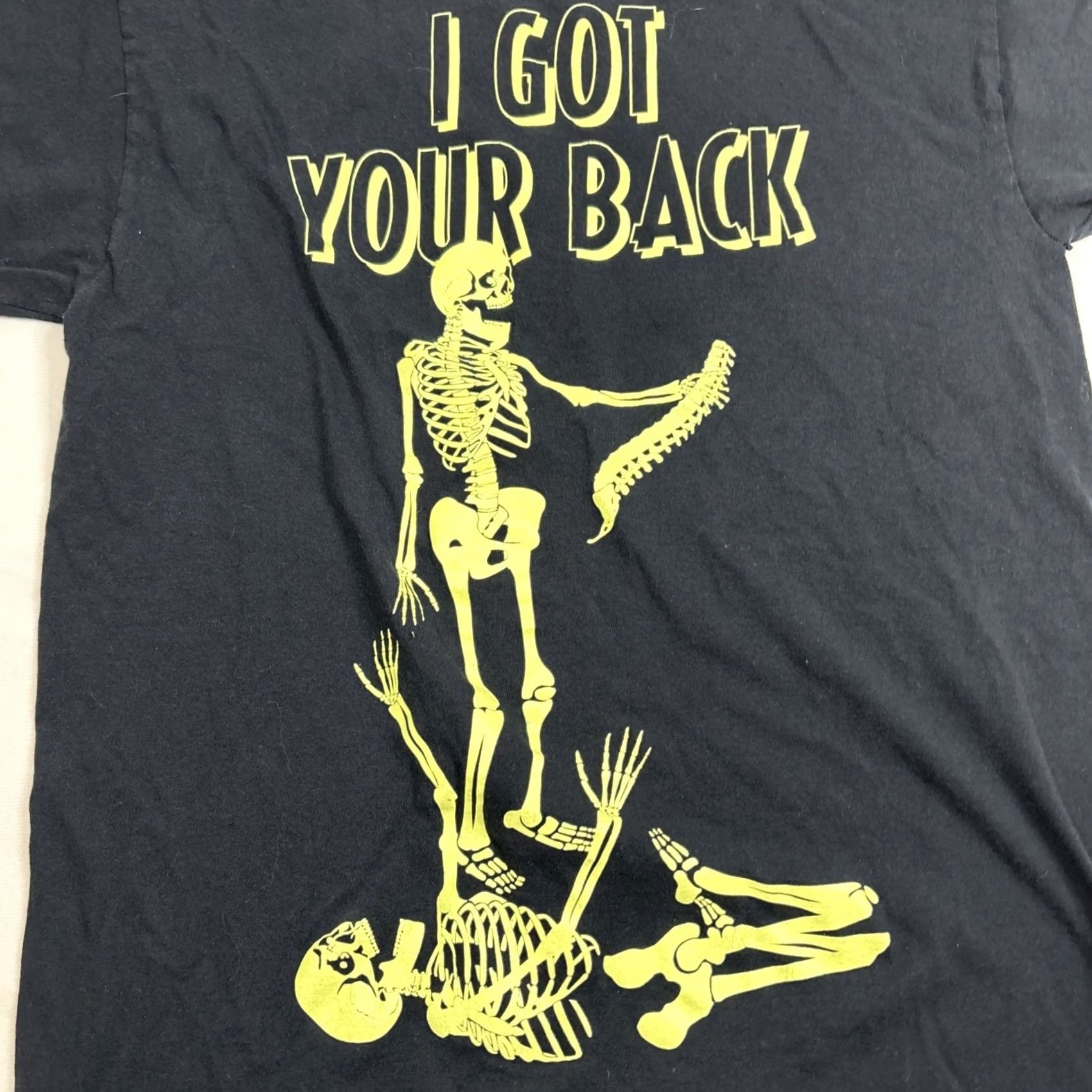 Fruit Of The Loom Fruit Of The Loom T-Shirt Men’s M Black I Got Your Back Glow Dark Skull Glow in the Dark Unisex Adults Short Sleeve Mens Size US M / EU 48-50 / 2 - 2 Thumbnail