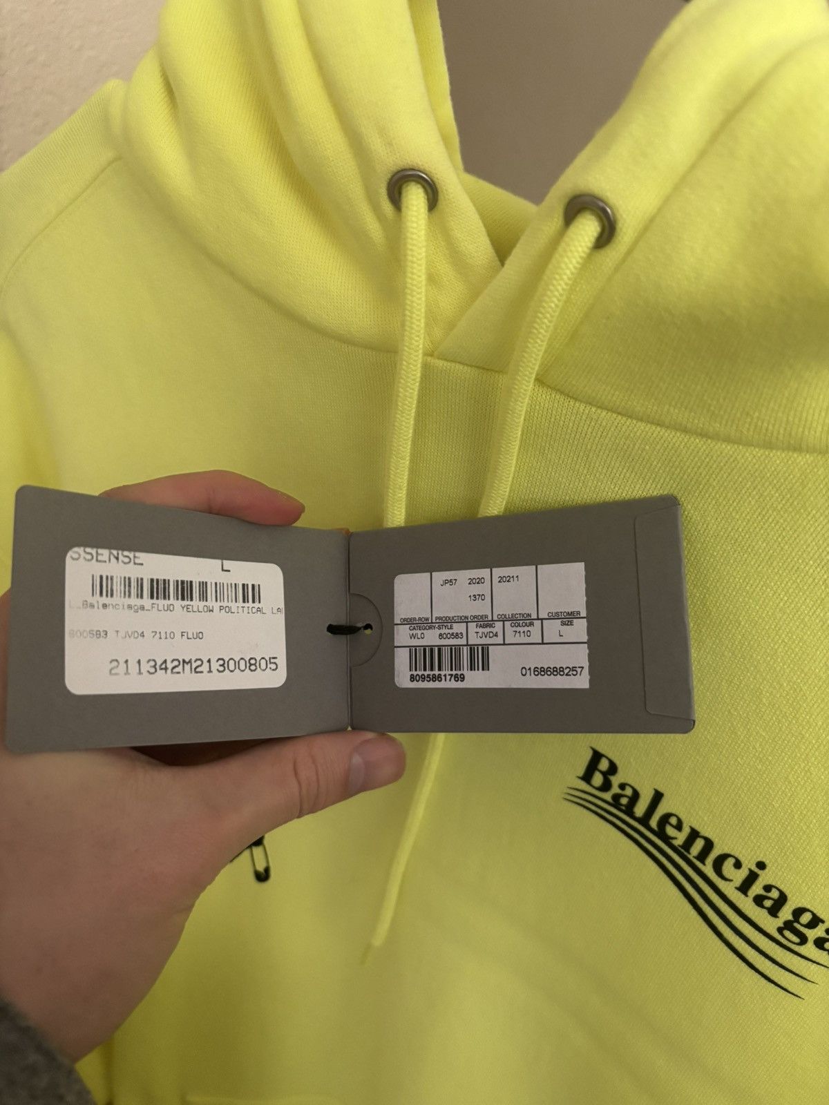 Balenciaga Balenciaga neon yellow campaign medium fit hoodie Size US L / EU 52-54 / 3 - 11 Thumbnail