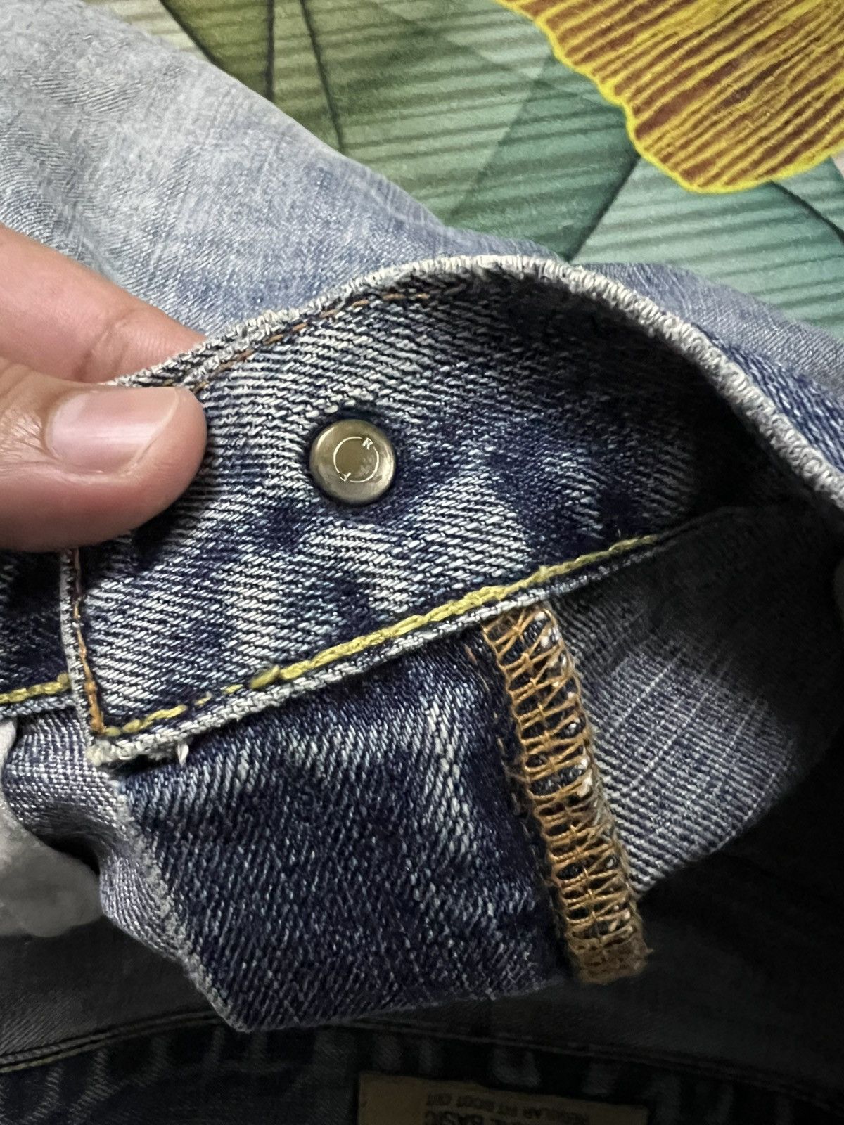 Japanese Brand 💥Flare💥Vintage Uniqlo B-002 light Wash Jean Size US 34 / EU 50 - 17 Thumbnail