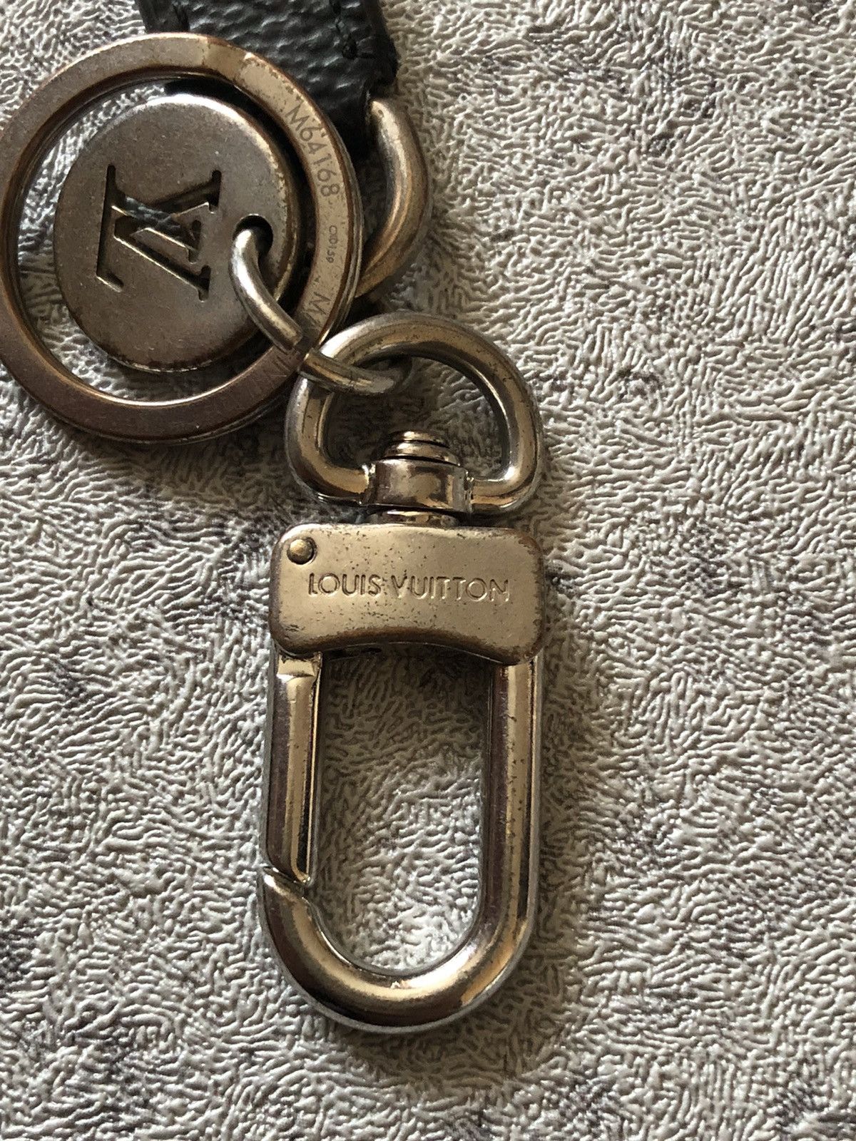 Louis Vuitton RARE LOUIS VUITTON KEY CHAIN Size ONE SIZE - 2 Thumbnail