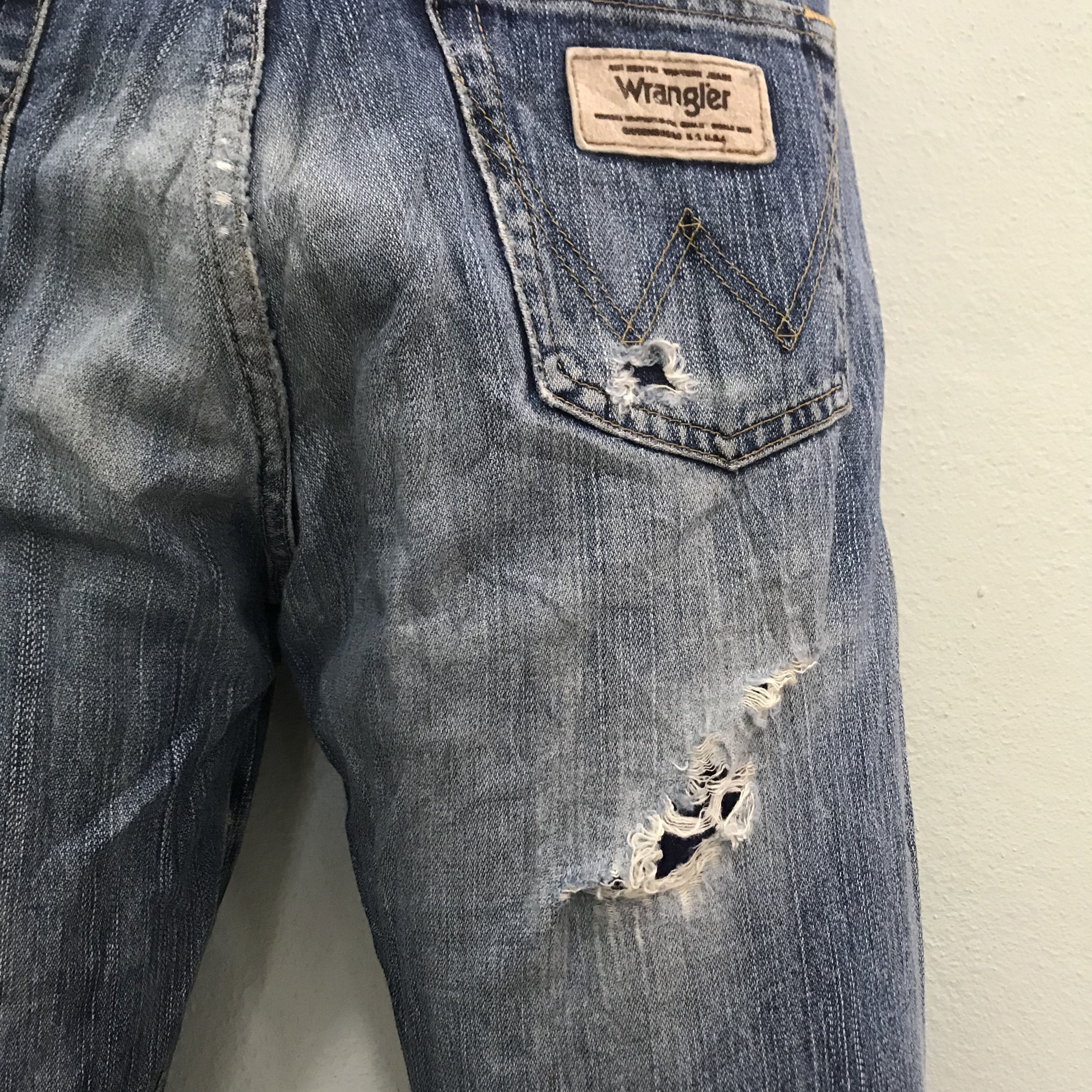 Wrangler Vintage Retro Wrangler Jeans Light Wash Straight Leg Size US 28 / EU 44 - 10 Thumbnail