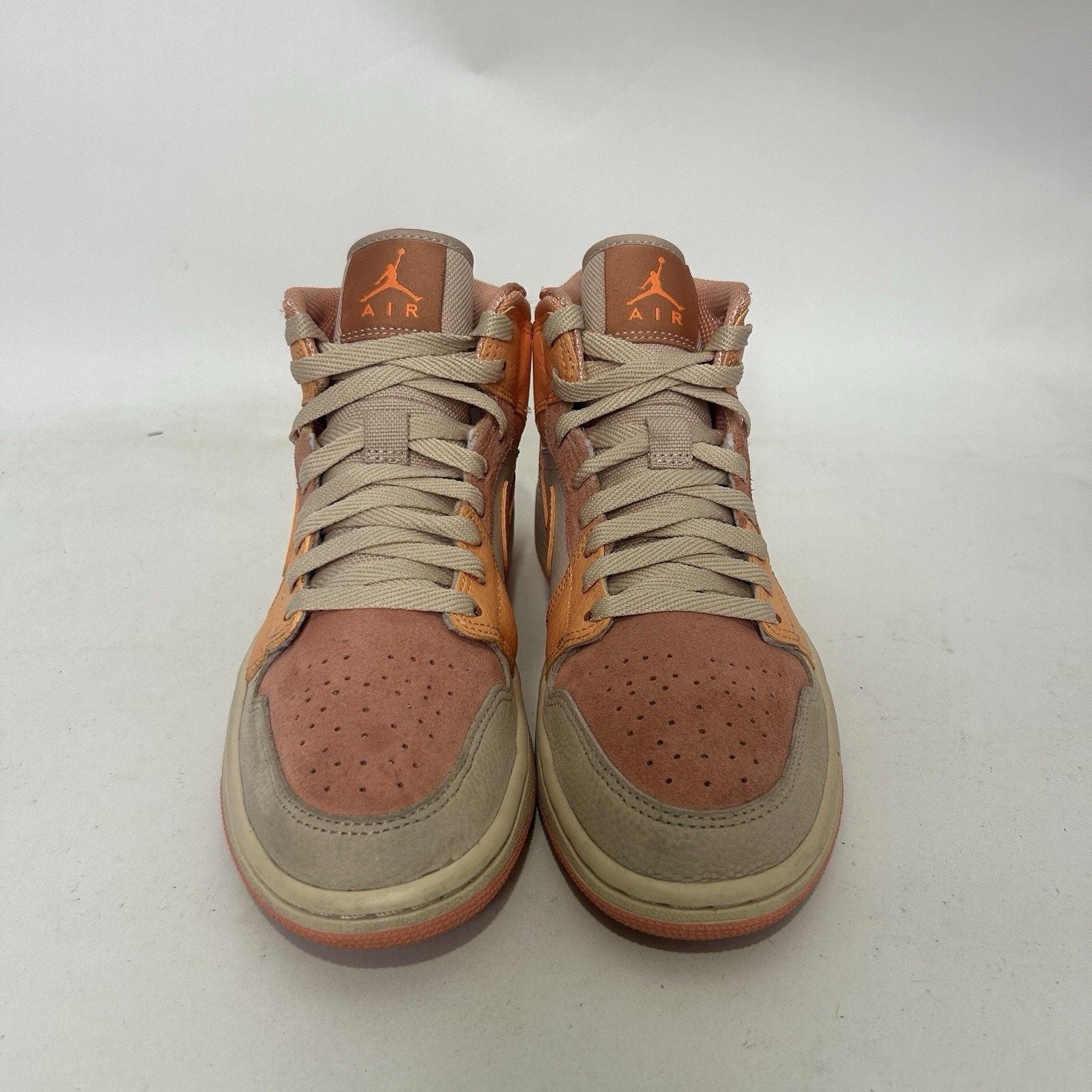 Jordan Brand Nike Air Jordan 1 Retro Mid WMNS “Apricot Orange” DH4270-800 Size US 7.5 / IT 37.5 - 2 Thumbnail