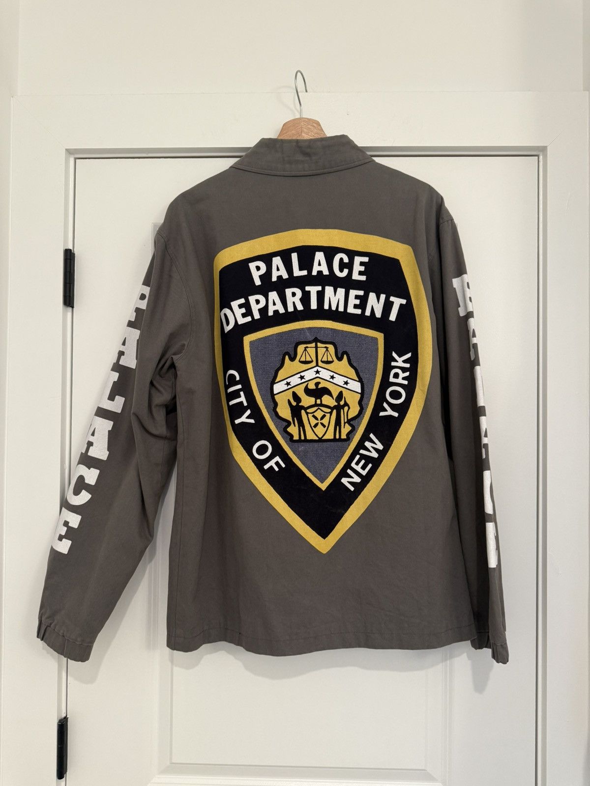 Palace Palace Department Coach Size US L / EU 52-54 / 3 - 11 Thumbnail