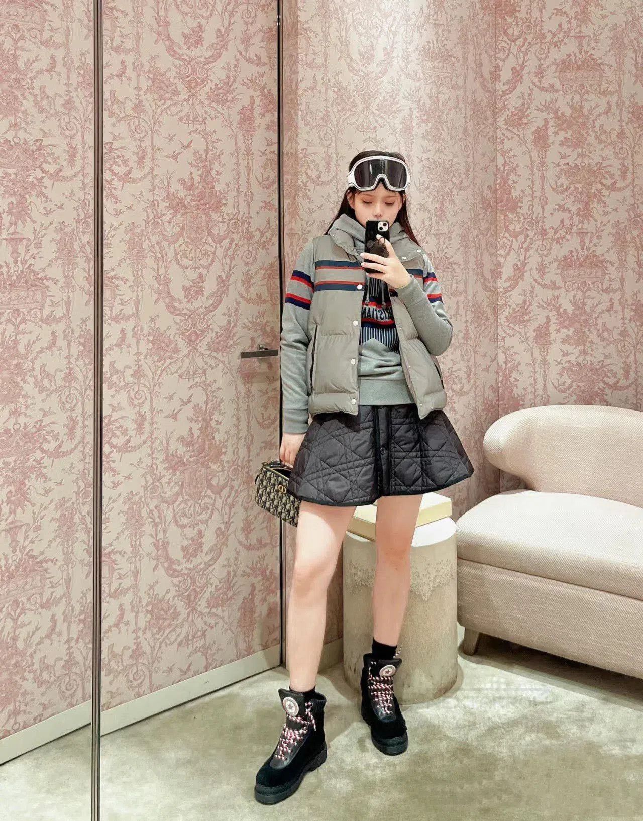 Dior Dior Alps Series Women's Down Vest. Size L / US 10 / IT 46 - 7 Thumbnail