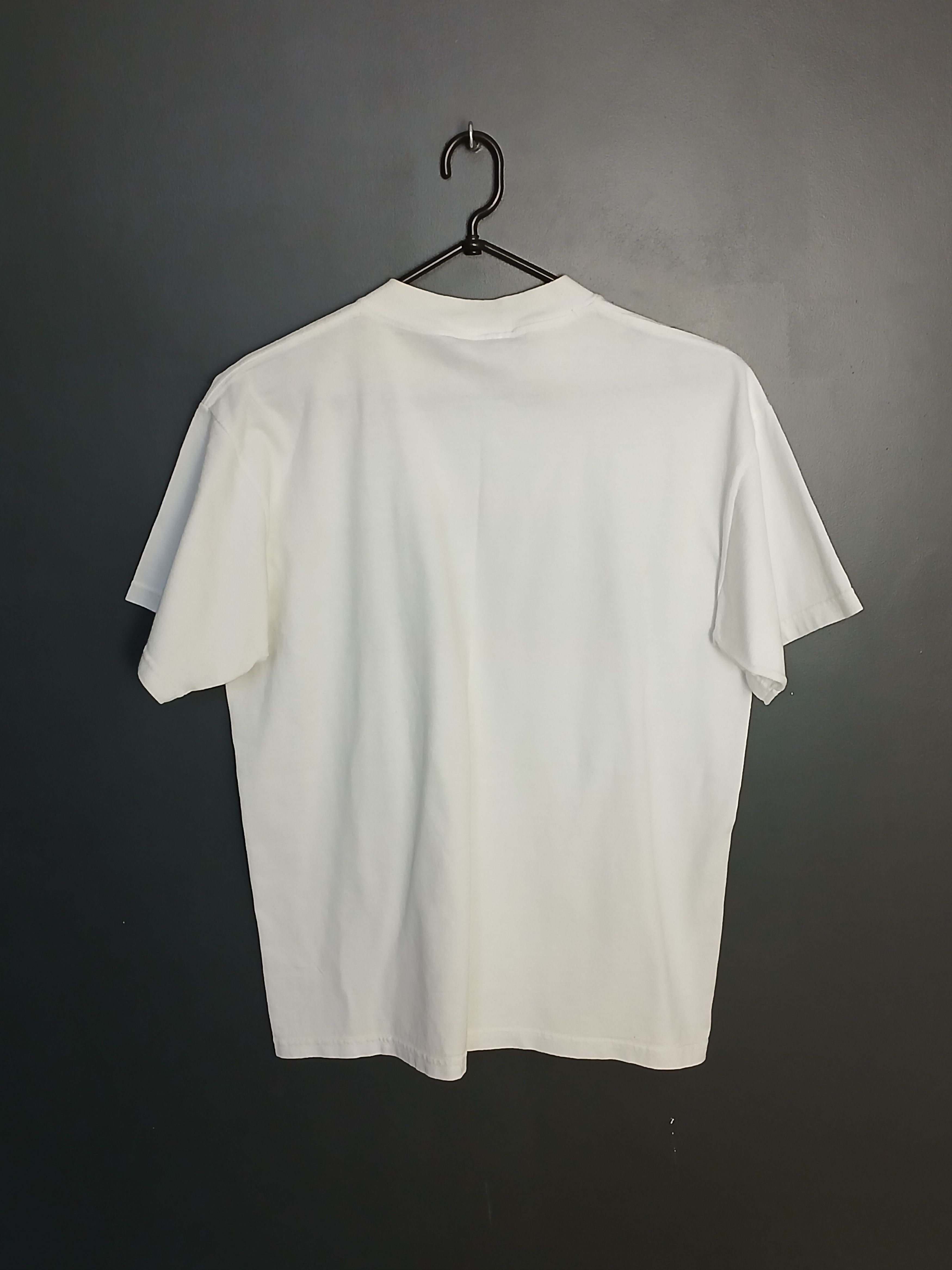Disney × Vintage KIDS Vintage Disney Mickey Mouse Football T-Shirt Size US XL / EU 56 / 4 - 2 Thumbnail