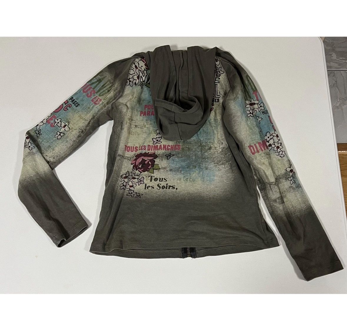 Vintage ‘Masquerade Ball’ Floral Diamond Y2K Sweatshirt Size S 🌹✨ Size S / US 4 / IT 40 - 4 Thumbnail