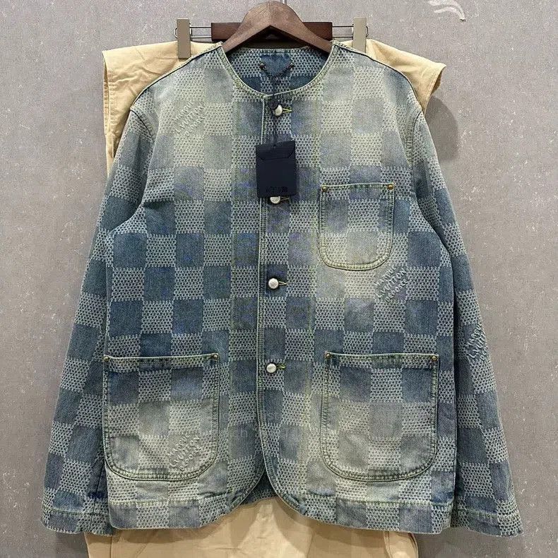 Louis Vuitton Louis Vuitton Checkerboard Logo Jacket. Size US M / EU 48-50 / 2 - 1 Thumbnail