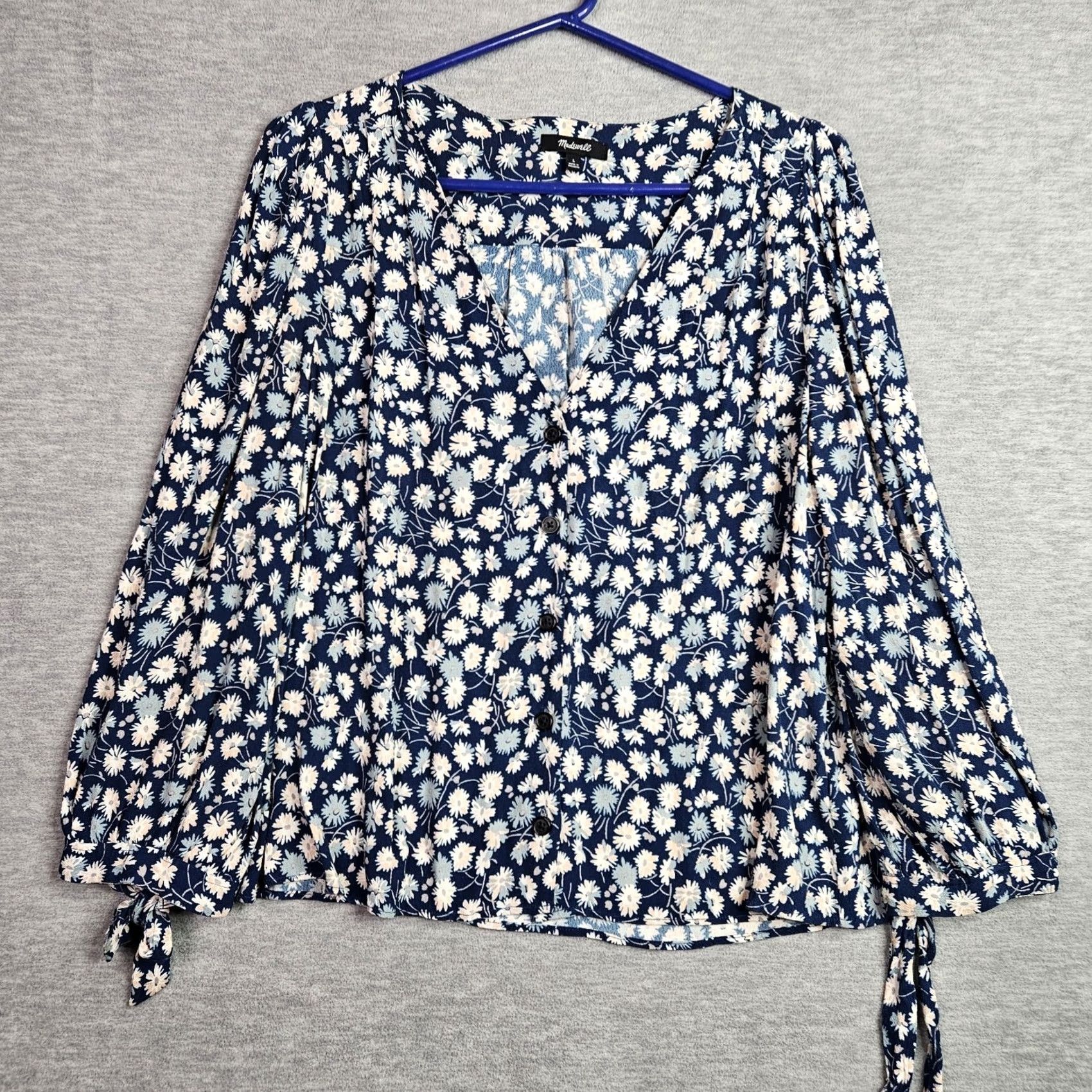 Madewell Madewell Blouse Shirt Women Floral Blue Moon Printed V-neck Button Down Long Sleeve Sz L Size L / US 10 / IT 46 - 2 Thumbnail