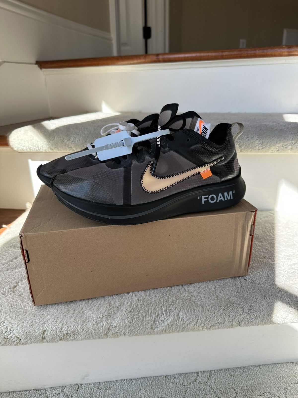 zoom fly the ten black