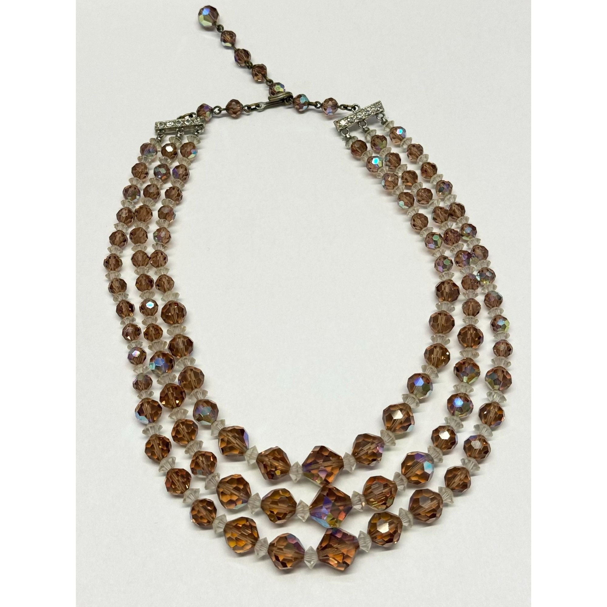 Vintage Vintage three strand crystal beaded necklace Size ONE SIZE - 4 Thumbnail
